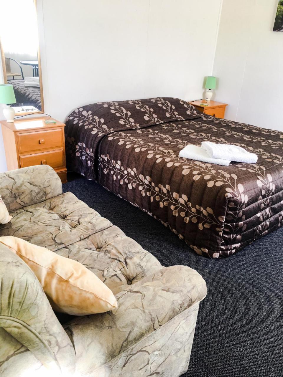 Alma Motel Oamaru Kültér fotó