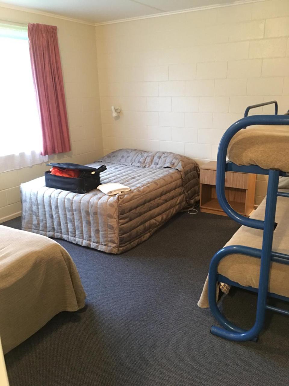 Alma Motel Oamaru Kültér fotó