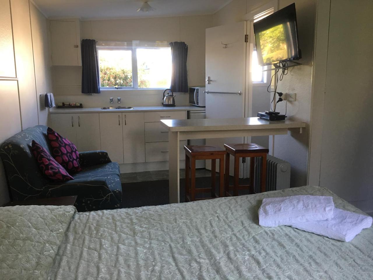 Alma Motel Oamaru Kültér fotó